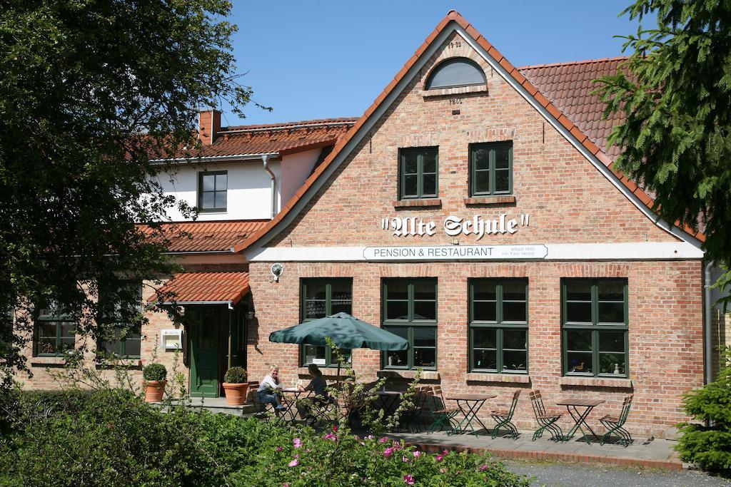 Pension&Restaurant Alte Schule Kluis Exterior foto